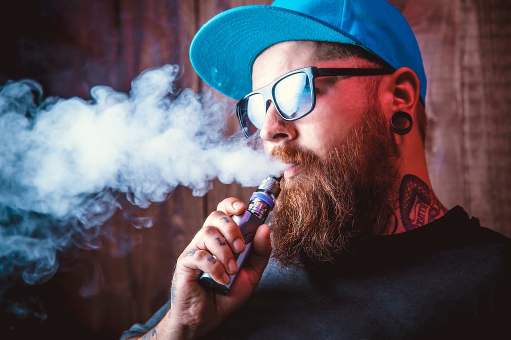 The Connection Between Smoking, Vaping, and Your Teeth