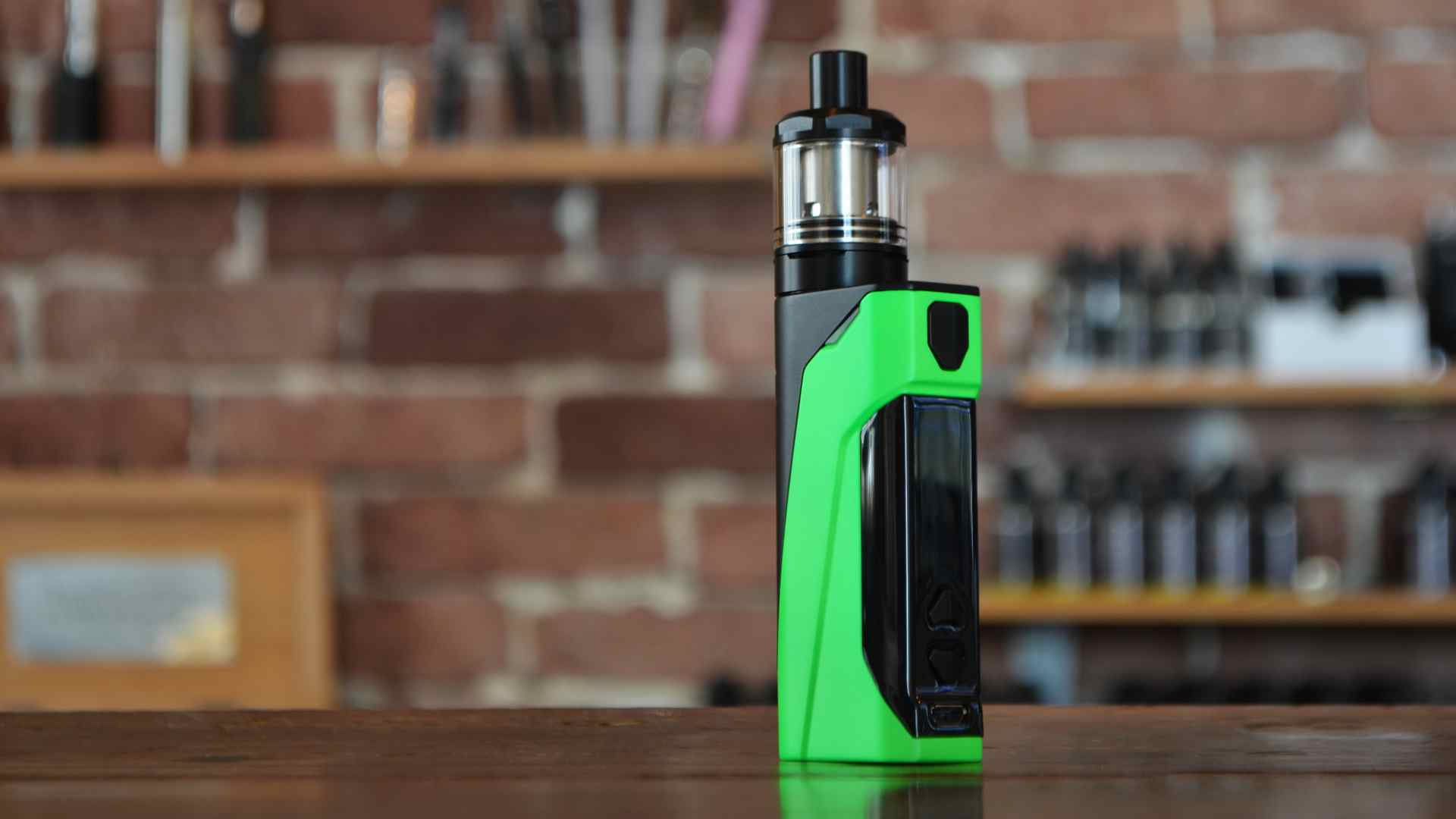 Open Pod Systems vs. Closed Pod Systems – A Canadian Comparison