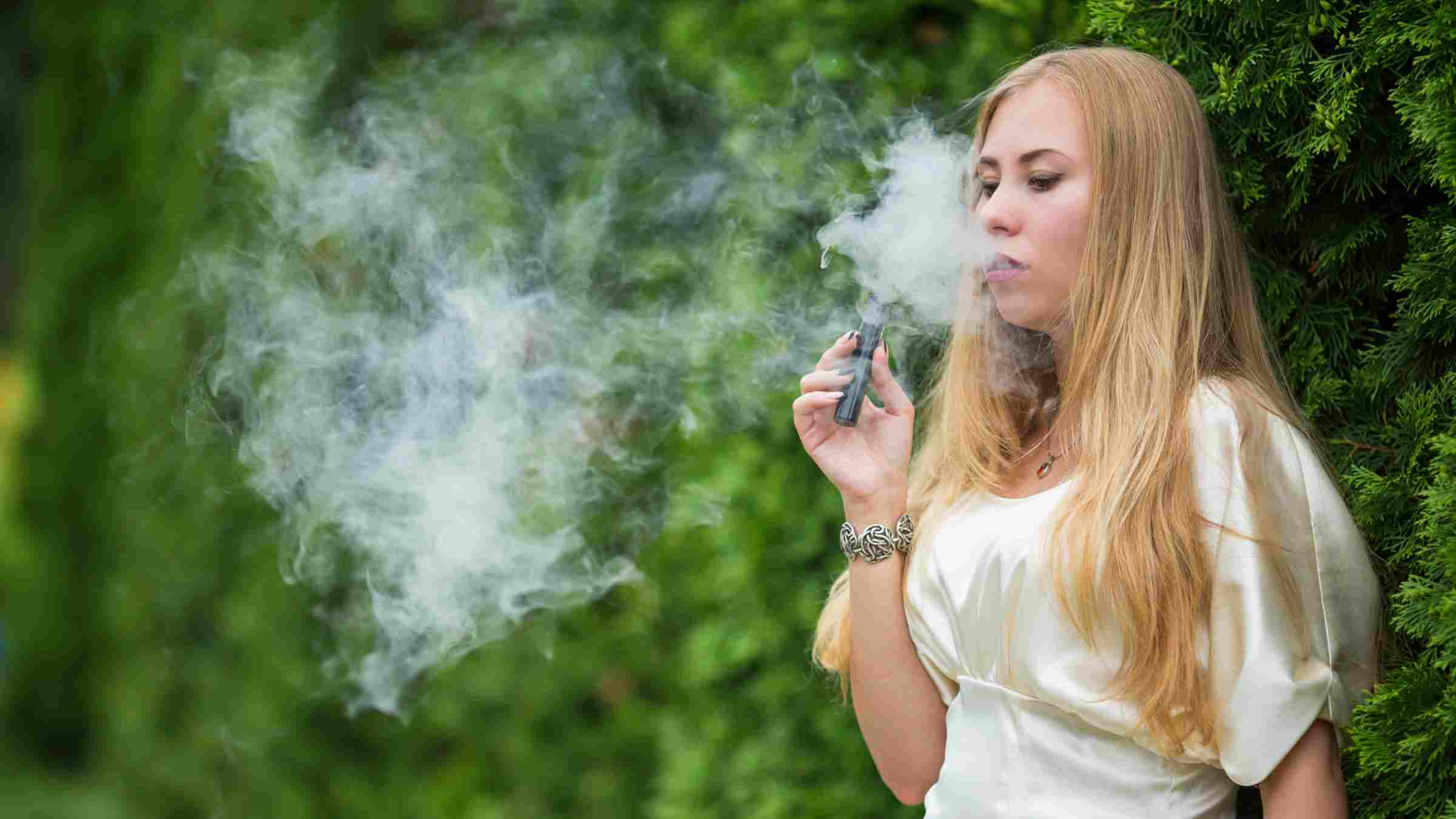 PG/VG and Throat Hit: A Deep Dive into Vaping Sensations